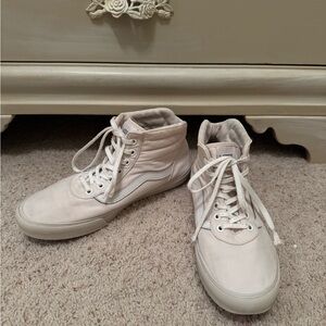 Vans Sk8-Hi High-Top Sneakers in Off-White Size 9.5
